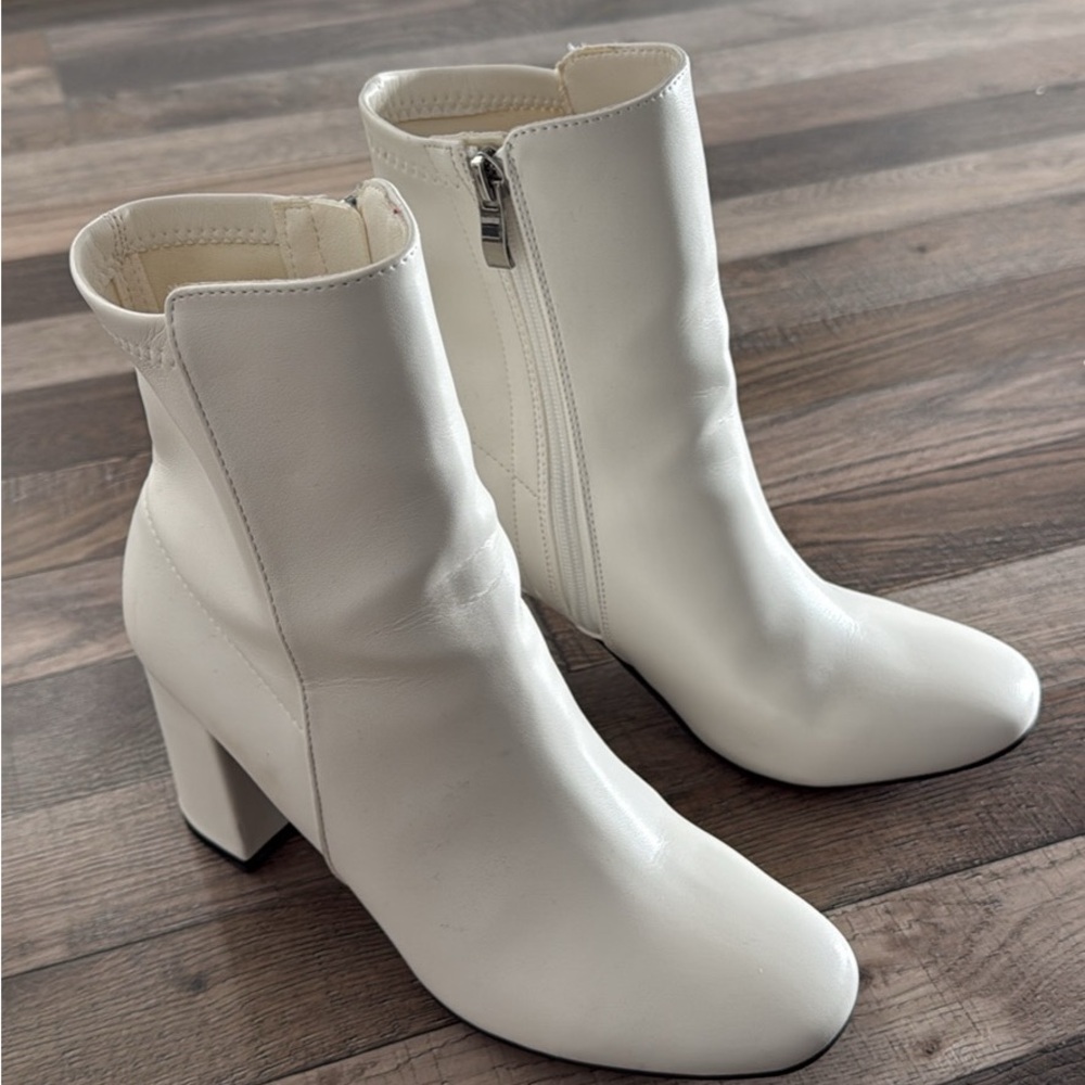 Women’s White Ankle Boots with Block Heel